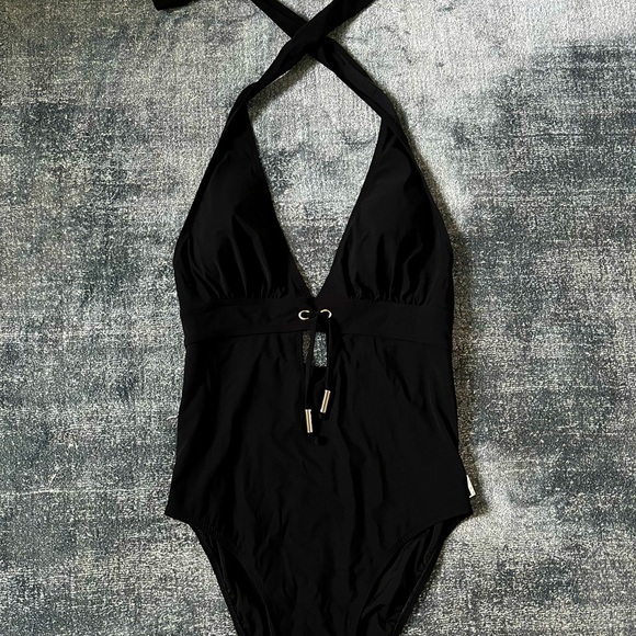 SHAN Other - Shan classic one piece — size 8